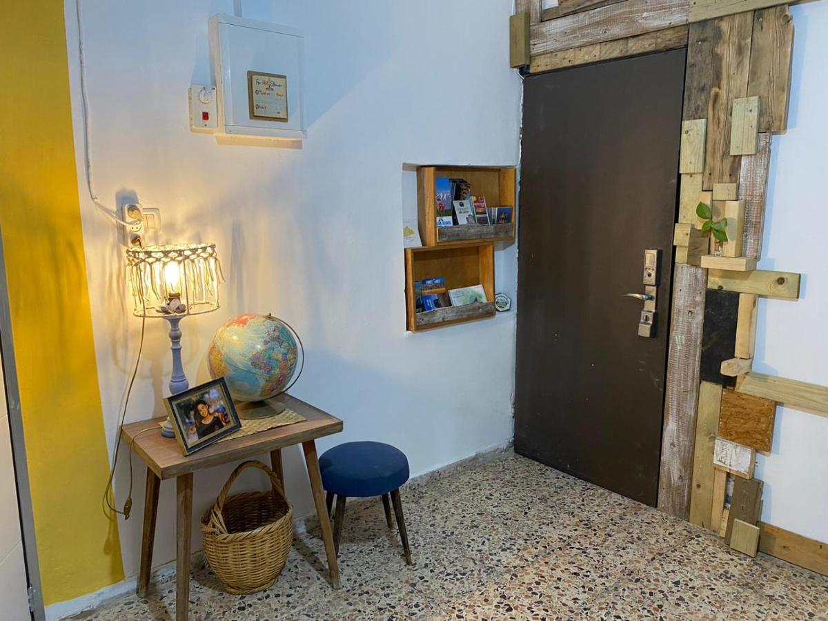 Juha'S Guesthouse - Zarqa Bay Jisr ez Zarqa Экстерьер фото